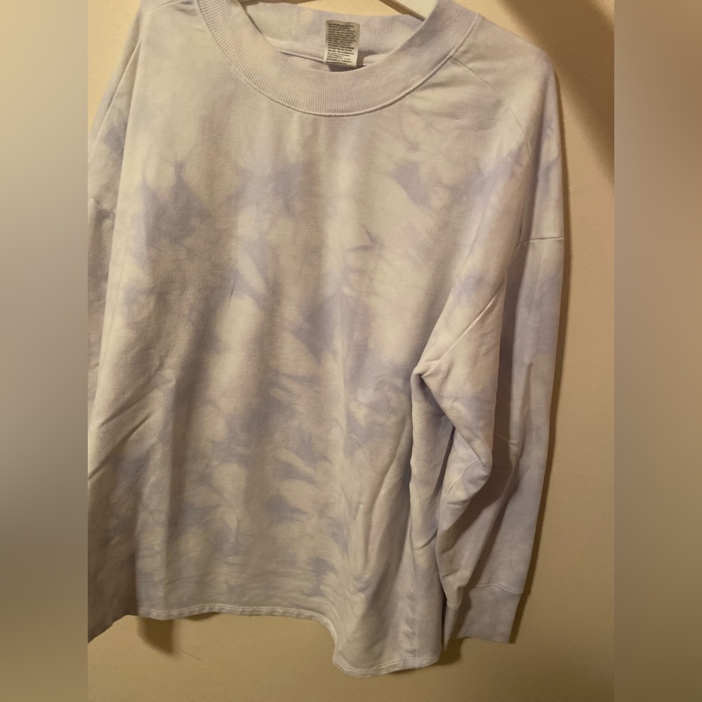 XXL purple and white marbled sweatshirt
